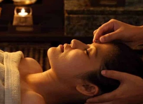 Massage tête cou épaules